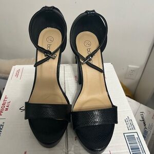 Black snake print platform heels